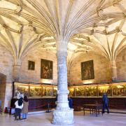 La colonne centale produit un effet saisissant de palmier