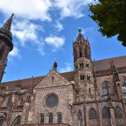 La construction de la cathédrale débuta vers 1200 et achevée 300 ans plus tard