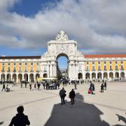 ...la cour du Palais en raison de la résidence royale : le Palacio da Ribeira