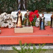 La crèche aux pieds de la sculpture du prince Rainier