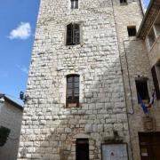 La façade de l'Hôtel des Villeneuve, actuellement la mairie de Saint Paul