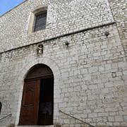 La façade occidentale de la collègiale et...