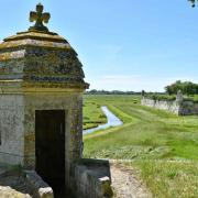 La fleur de Lys indiquait à l'ennemi qu'il s'attaquait à une possession du roi de France