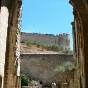 La forteresse saint André vu depuis le chevet effondré de l'église