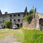 ...sa grande salle a été aménagée pour organiser des fêtes