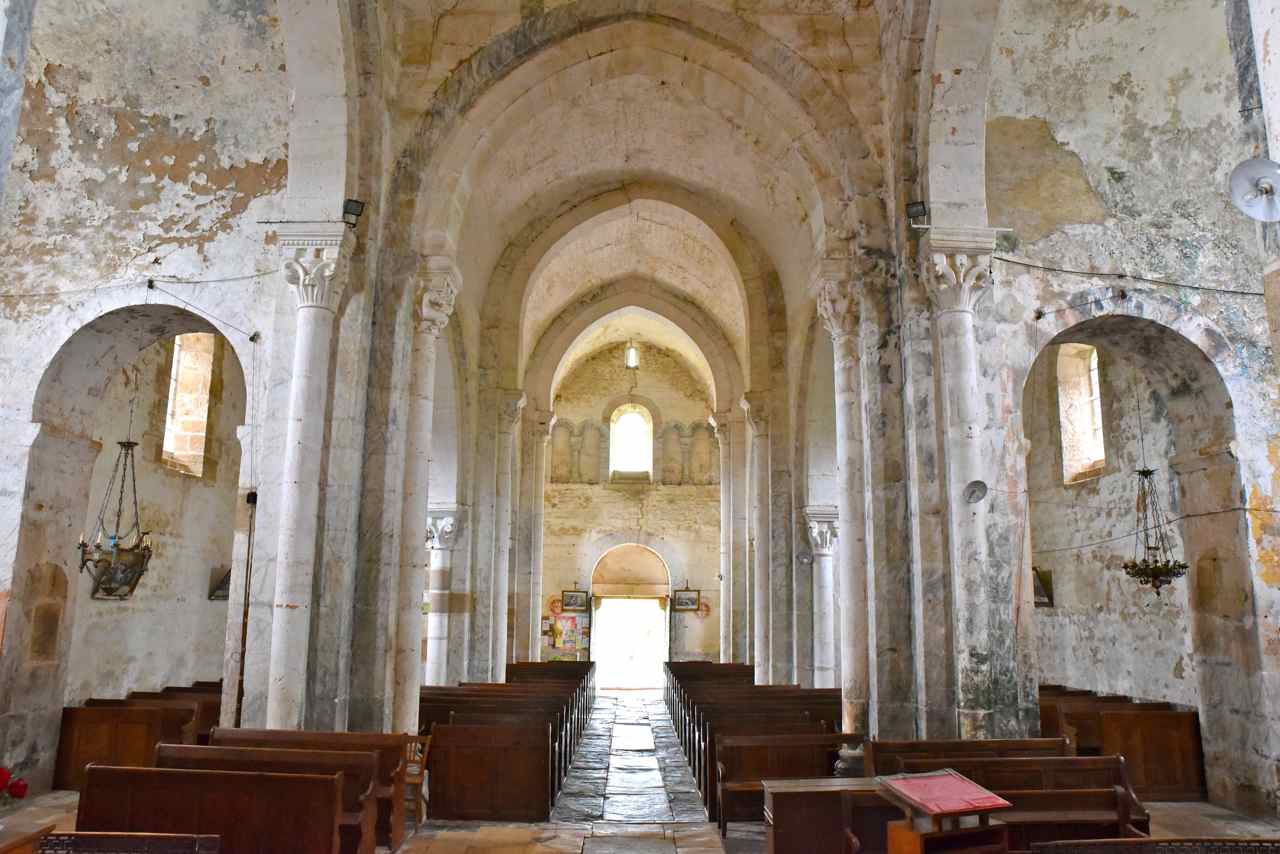 La nef vue depuis la croisée de transept