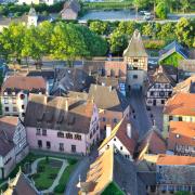 La porte de France vue depuis la montgolfière