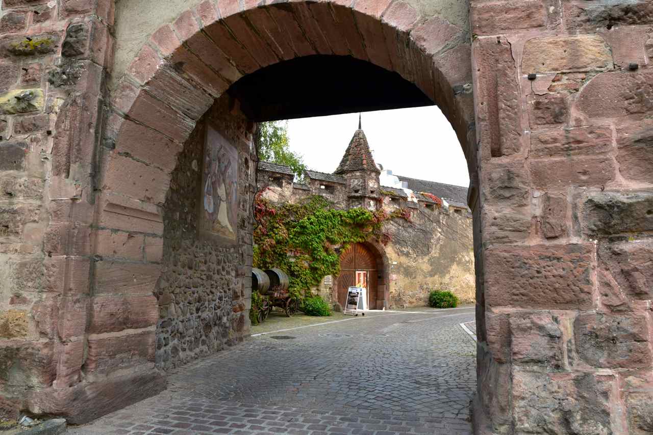 La porte fortifiée de la Porte Basse