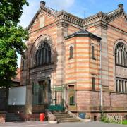 La synagogue bâtie en 1890 a été restaurée de 1950 à 1960