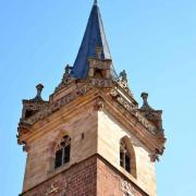 La tour de la chapelle(Kapellturm) a été rehaussée en beffroi