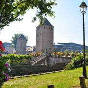 La ville était défendue par 90 tours construites par Vauban...