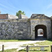 Le bastion et la porte Royale parfaitement conservée...