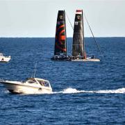 Le bateau suisse et le bateau monégasque 