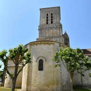 Le chevet et l'absidiole du transept sud