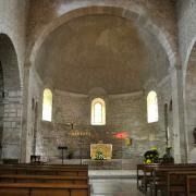 Le Choeur avec les entrées en plein cintre du transept