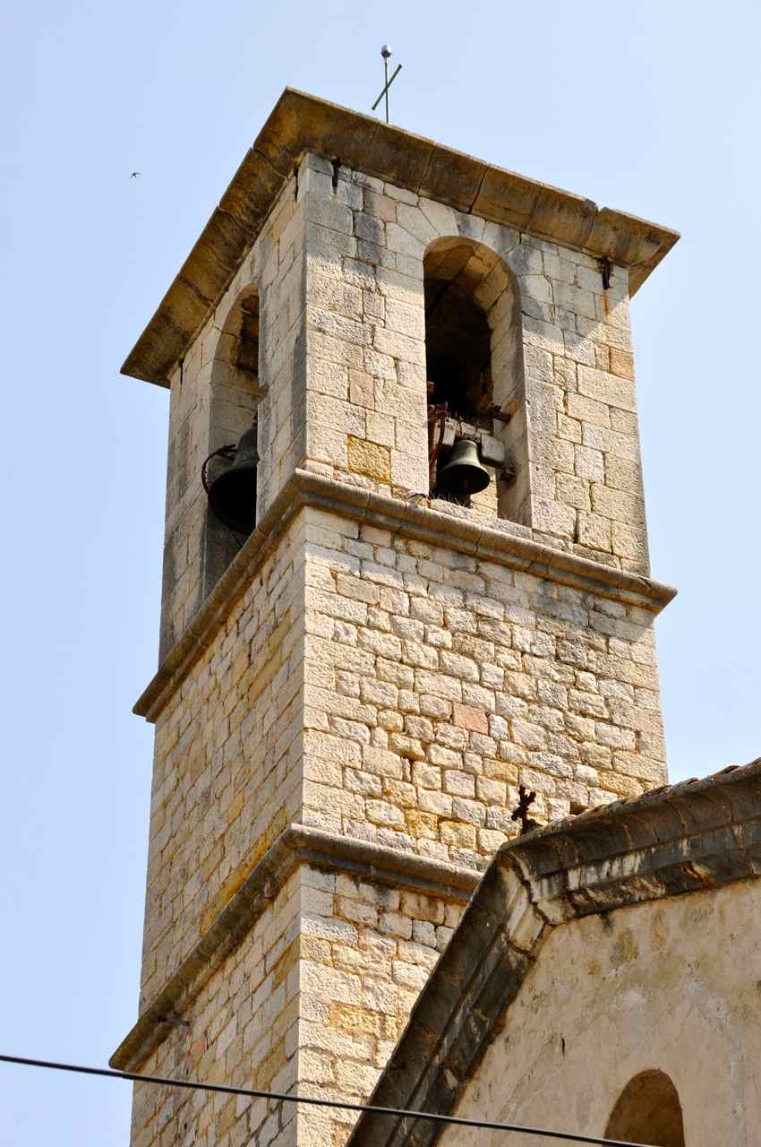 Le clocher de 1854 a remplacé le clocheton d'origine