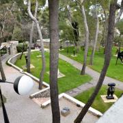 Le jardin des sculptures vu depuis la terrasse des salles d'expositions