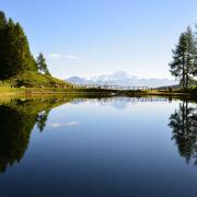 Le Mont Blanc se mire dans le lac Vert