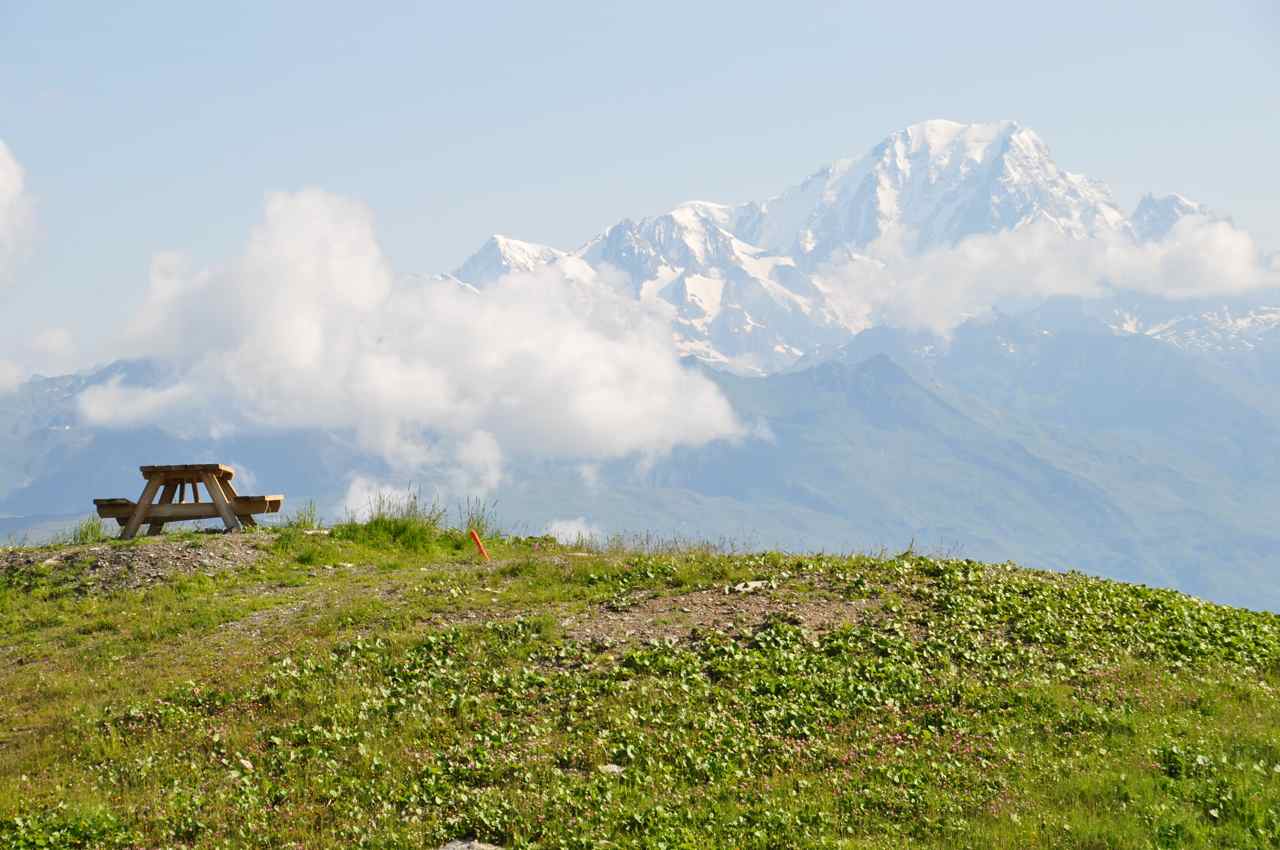 Le Mont-Blanc vu depuis le sommet du Biollet