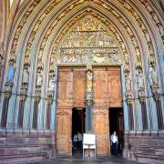 Le porche occidental, entrée de la cathédrale Notre Dame de Fribourg en Brisgau