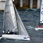 Les bateaux quittent le port Hercule