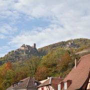 Les châteaux St Ulric et Gisberg vus depuis la place de la République...