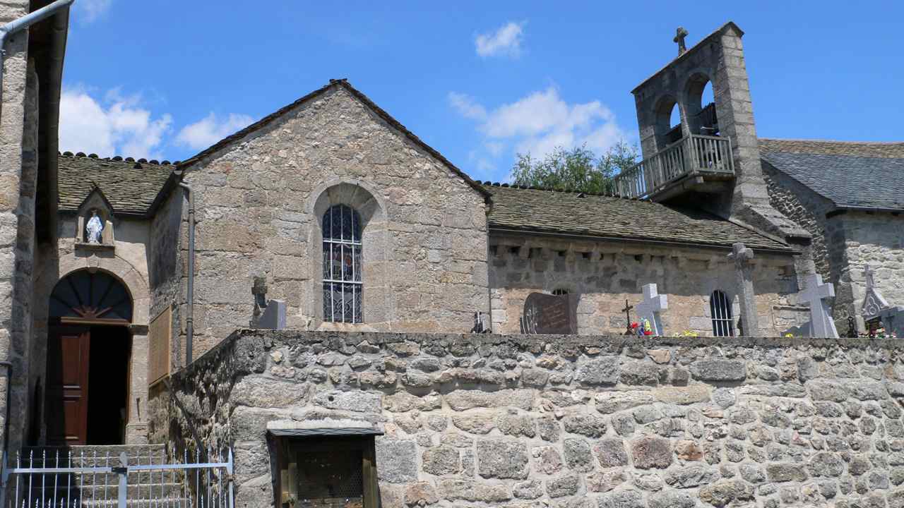 Les Estrets Eglise Saint Jean Baptiste de Fontans...
