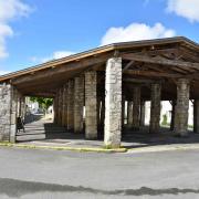 Les halles de Mornac sur Seudre datent du XIV° siècle...