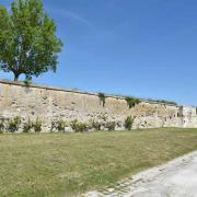 Les remparts ont été construits entre 1628 et 1635 et renforcés en 1689