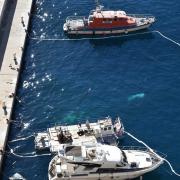 Lieu du naufrage, on distingue difficilement la pointe d'un des mâts