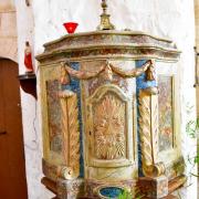 Magnifique tabernacle du XVIII° siècle à l'entrée de l'abside