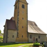 ... aux alentours du XIe siècle pour l'église romane primitive.