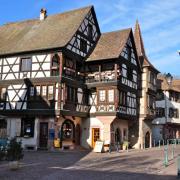 Maison à colombages de la renaissance rhénane bâtie en 1594