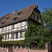 Maison à colombages le long de la rivière Lauter