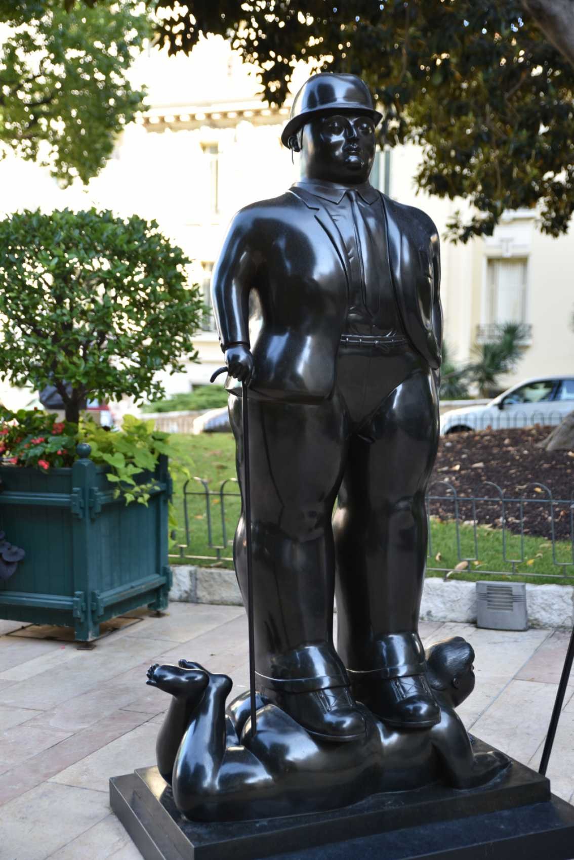 Man with cane de Fernando Botero (Exosition éphémère)