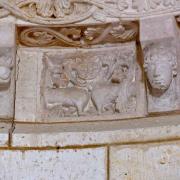 Metopes et modillons