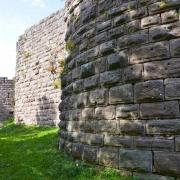 Murailles côté sud-ouest avec bastions rond et carré