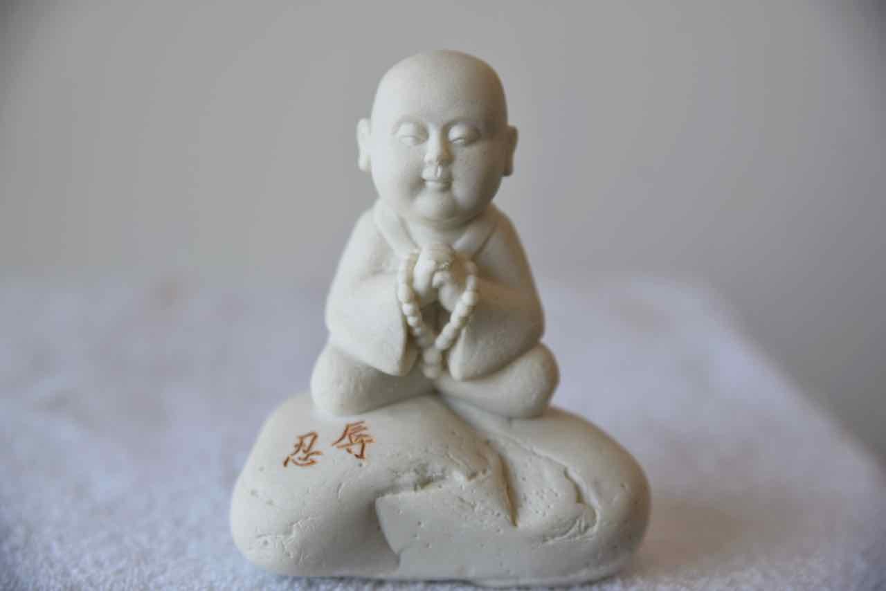 Namaskara le geste de salut et de prière