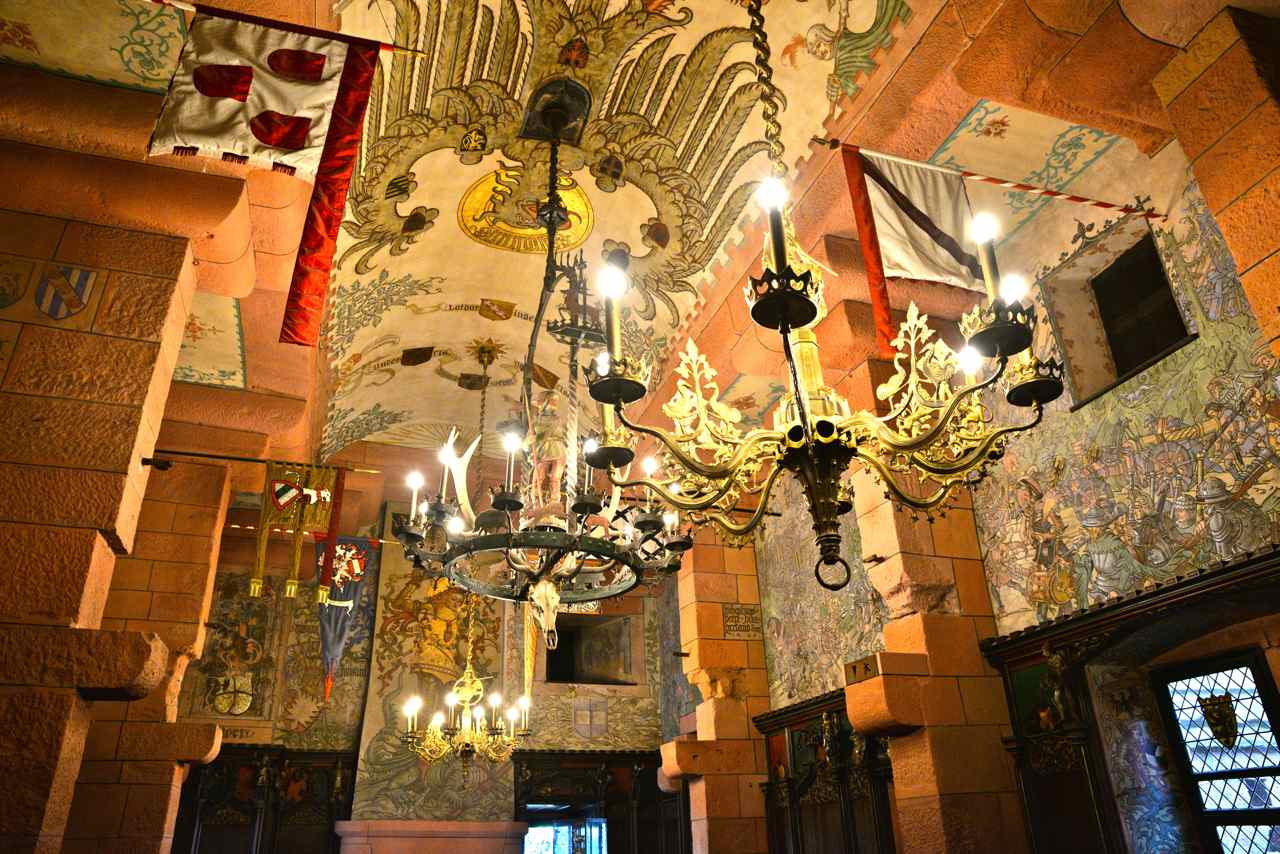 Plafond et peintures de la salle de banquet de l'Empereur Guillaume II