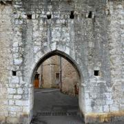 Portail Levis, plus ancienne porte de la Cité qui date du XIV° siècle