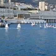 Rencontre entre les Bug et les Optimist à la sortie du port Hercule