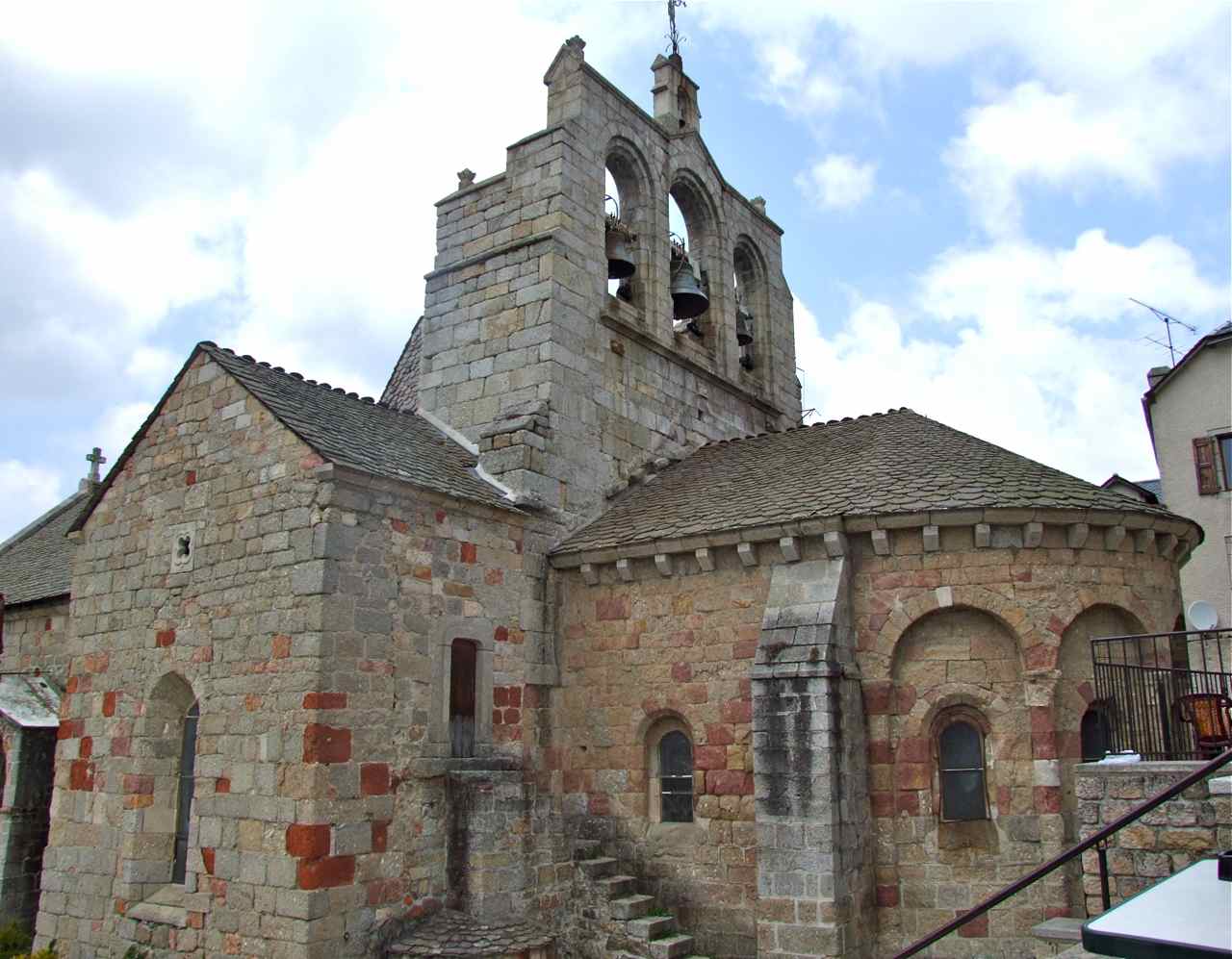 Saint Alban sur Limagnole Eglise St Alban bâtie aux XII°, XIV° et XV° siècles