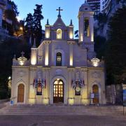 Sainte Dévote au crépuscule