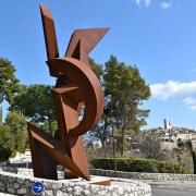 Sculpture du rond-point d'accès à la fondation MAEGHT