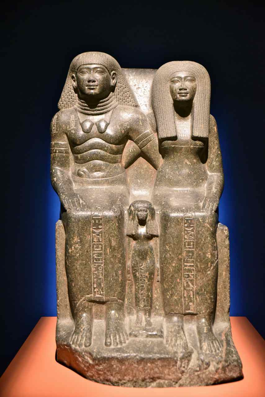 Sennefer, maire de Thèbes, et sa famille-Granite noir-XVIII° dynastie