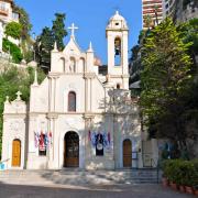 ...située au creux du 