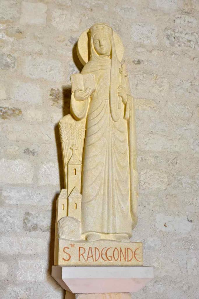 Ste Radegonde, reine de France, puis moniale au monastère de Poitiers