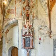 Fresque et le tabernacle en céramique du Saint Sacrement (1492)