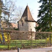 Tour Sud-Ouest qui fait partie d'une propriéte privée...