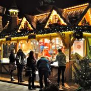 Un bon petit vin chaud, place Rapp, pour terminer la balade